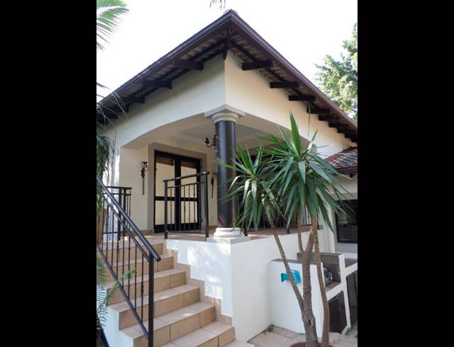 3 BEDROOM FREEHOLD RENTED IN PRESTONDALE